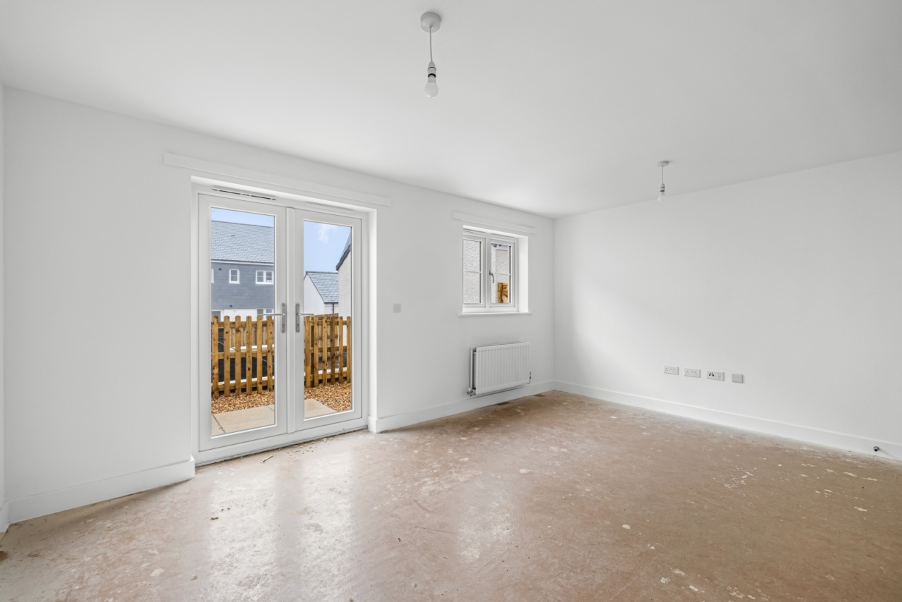 3 Bedroom Detached House LiveWest